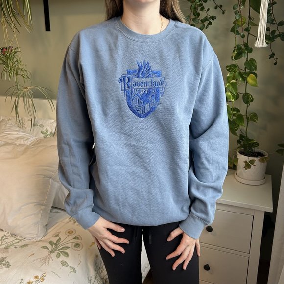 Brand New Harry Potter House Crewneck - Gryffindor and Ravenclaw - Picture 3 of 5